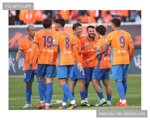 中超-瓦科建功泽卡头球破门 泰山2-1胜十人津门虎，中超瓦卡索